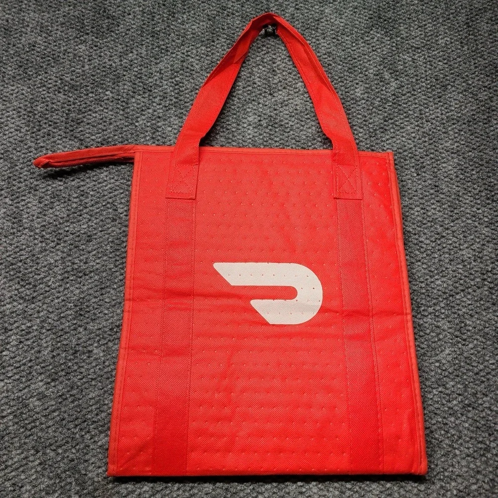 Doordash Insulated Food Delivery Cooler Bag Red Tote Zip Up Top